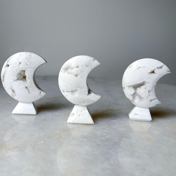 Snow Agate Moon